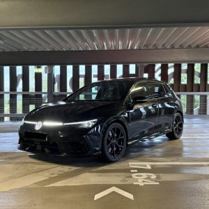 Golf R 8,5 Black Line
